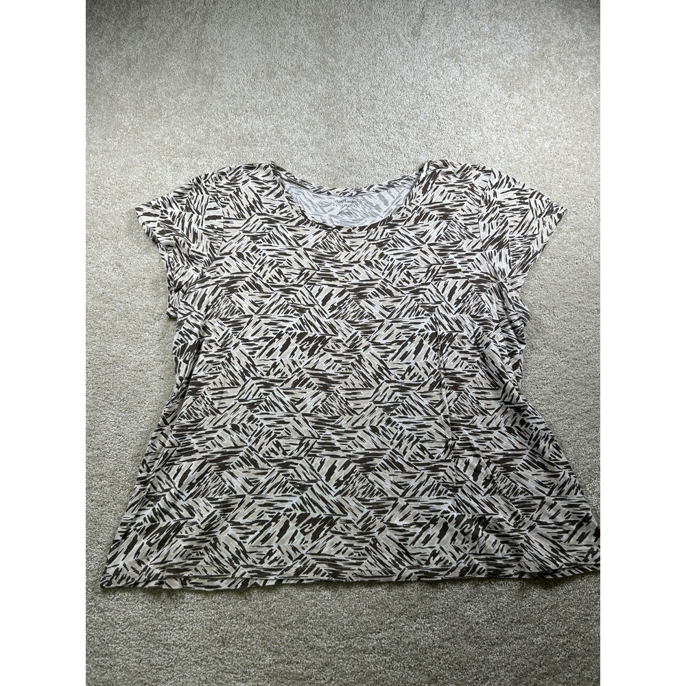 Daisy Fuentes Shirt Womens 1X Brown Beige Geometric Print Short Sleeve Top Tee